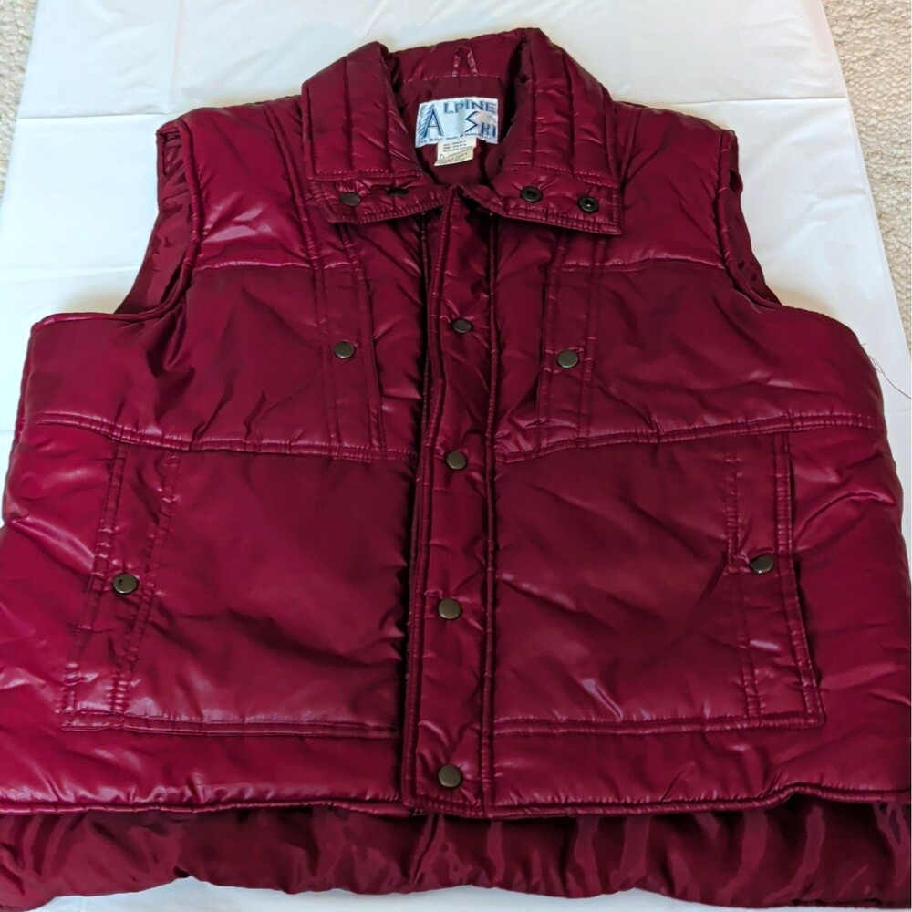Vintage Alpine Ski Burgundy Quilted Insulated Puffer Vest Snap Front Pockets L